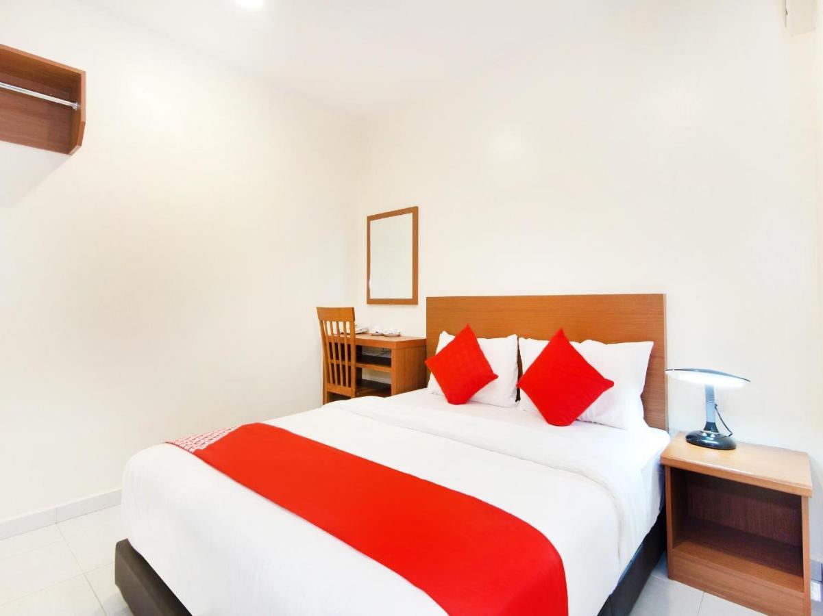 Lawten Hotel Малакка Экстерьер фото